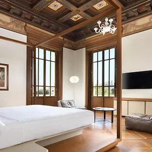 5* Отель Palazzo Montemartini Rome, A Radisson Collection